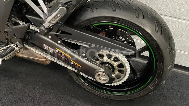 Kawasaki Ninja 1000SX - Vista 9