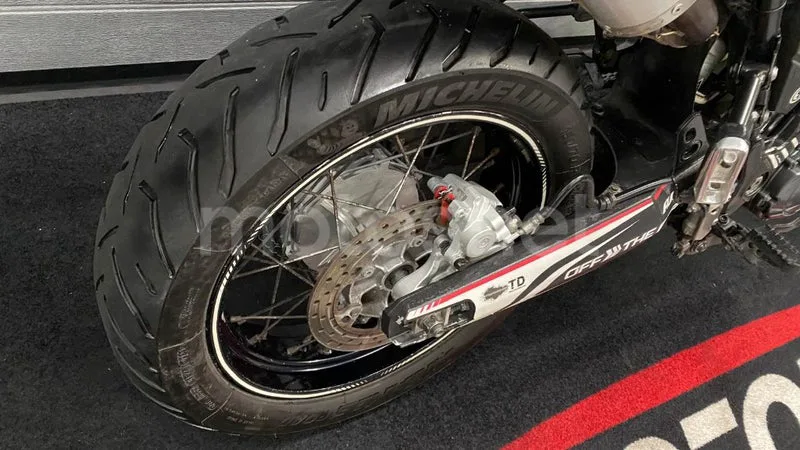 Yamaha XT660Z Ténéré - Vista 20