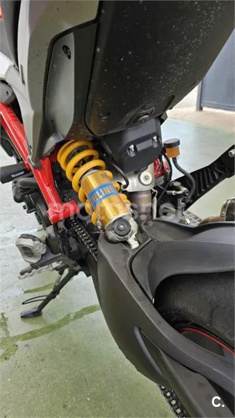 Ducati Hypermotard 939 - Vista 12