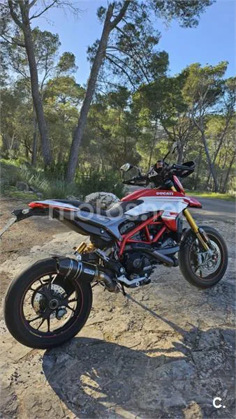 Ducati Hypermotard 939 - Vista 5