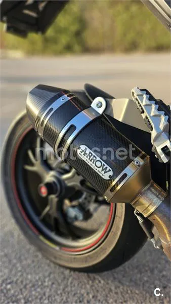 Ducati Hypermotard 939 - Vista 10