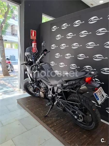 Honda CRF1000L Africa Twin - Vista 3