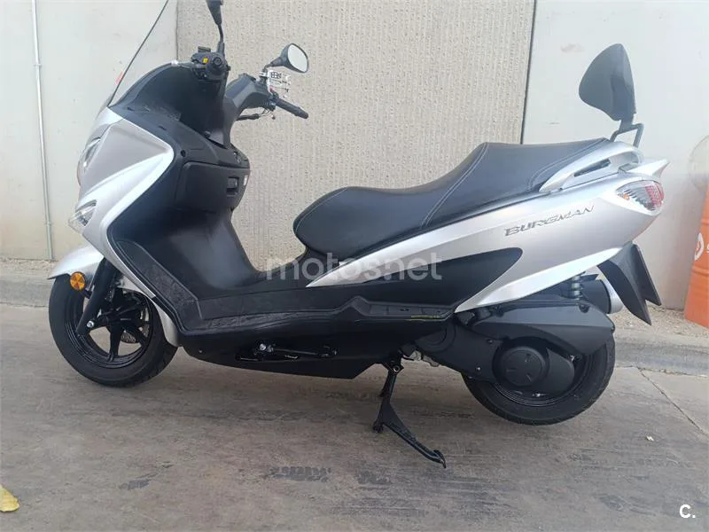 Suzuki Burgman 125 2100 € 2020 Madrid - 1
