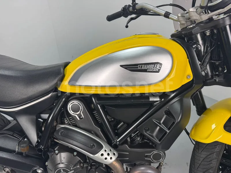 Ducati Scrambler - Vista 3