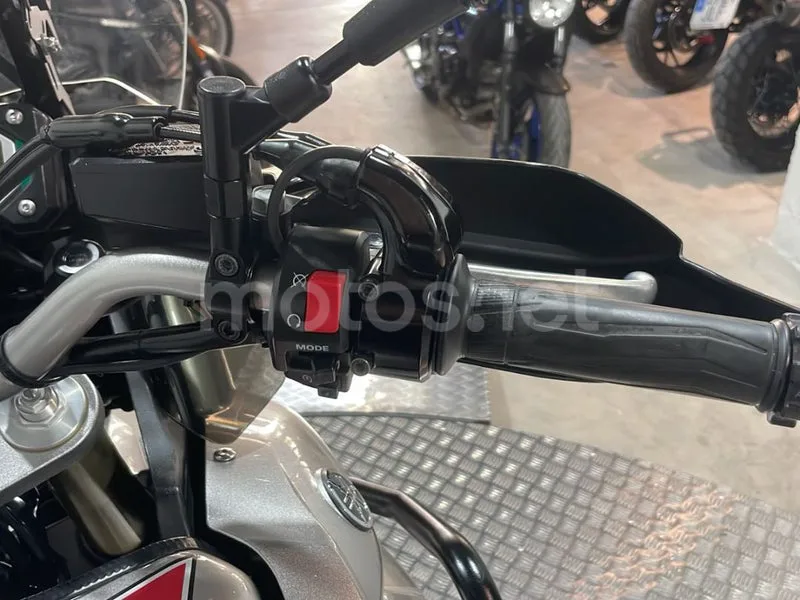 Yamaha XT1200Z Super Ténéré - Vista 12