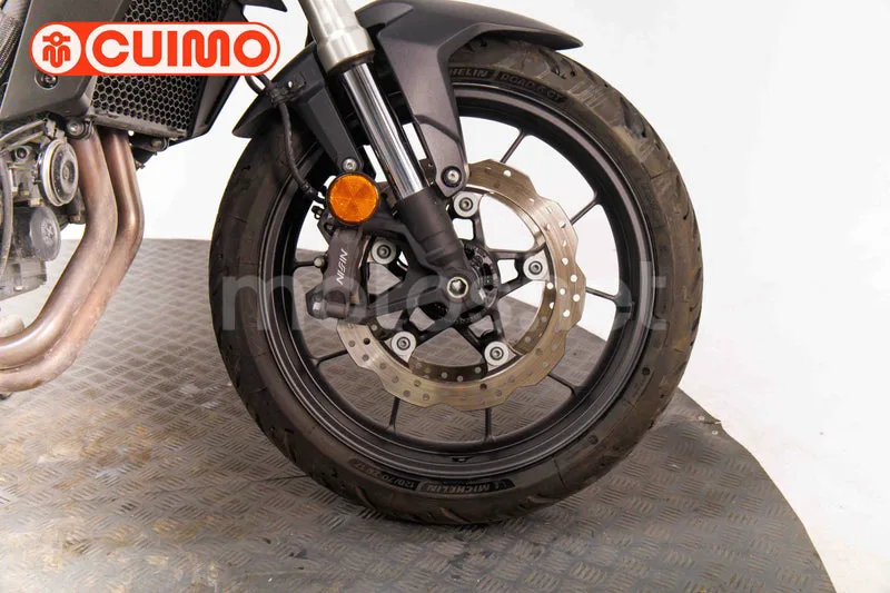 Honda CB750 Hornet - Vista 14