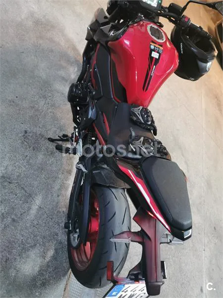 Kawasaki Z900 - Vista 5