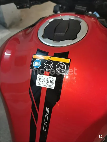 Kawasaki Z900 - Vista 9
