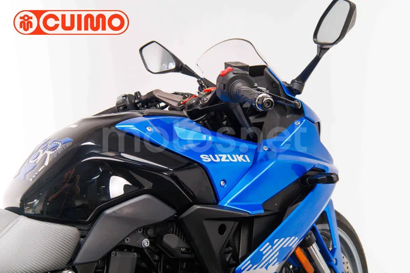 Suzuki GSX-8R - Vista 18