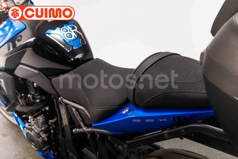 Suzuki GSX-8R - Vista 22