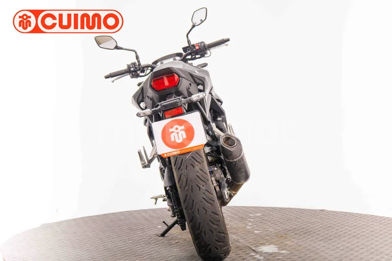 Honda CB750 Hornet - Vista 5