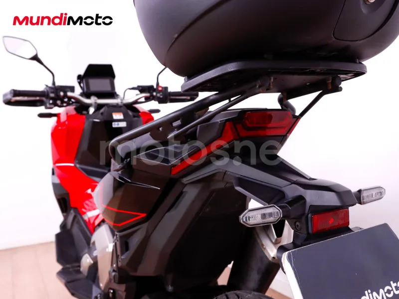 Honda X-ADV - Vista 9