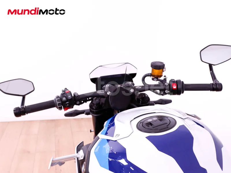 BMW M 1000 R - Vista 11