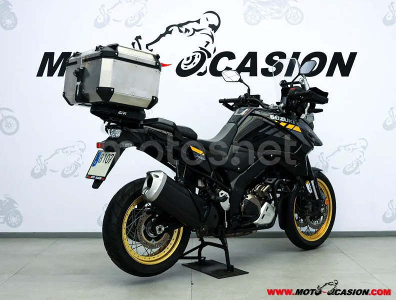 Suzuki V-Strom 1050 - Vista 3