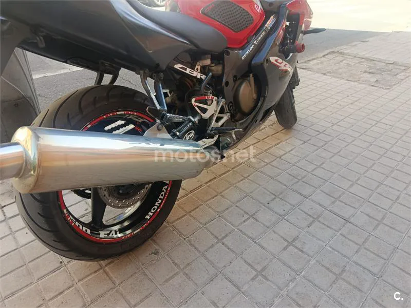 Honda CBR600F - Vista 6