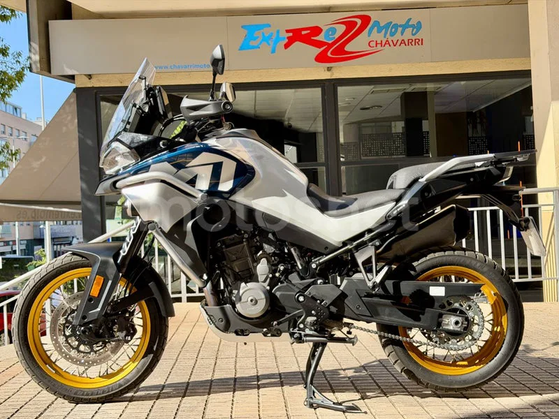 CFMOTO 800MT 7190 € 2024 Cáceres - 1
