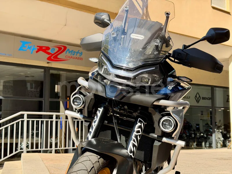 CFMOTO 800MT - Vista 17