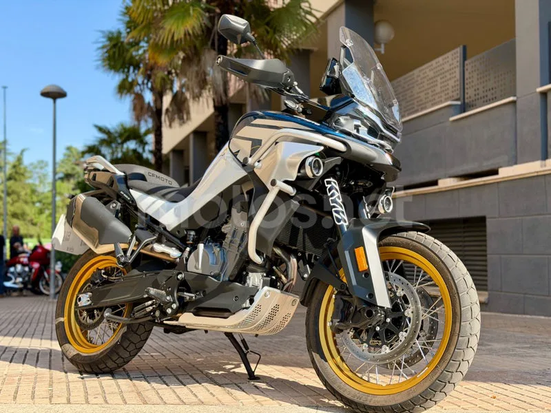 CFMOTO 800MT - Vista 20