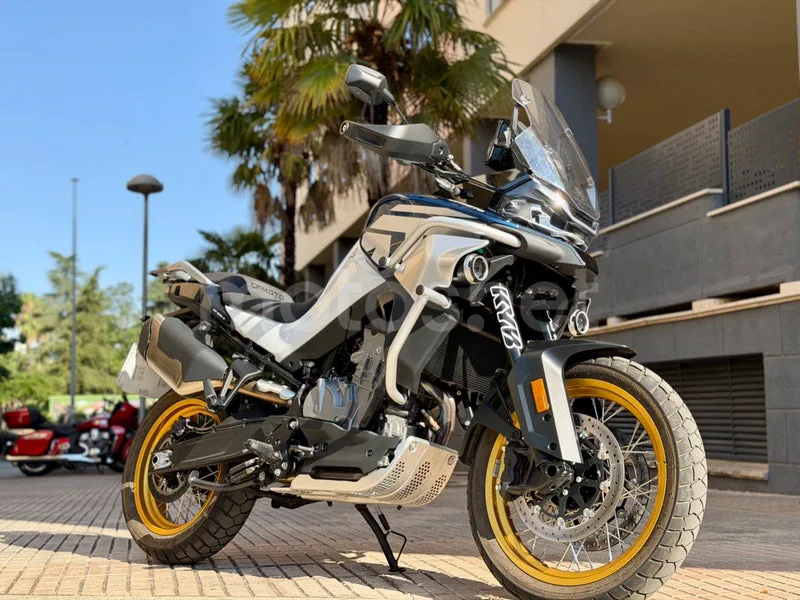CFMOTO 800MT - Vista 28