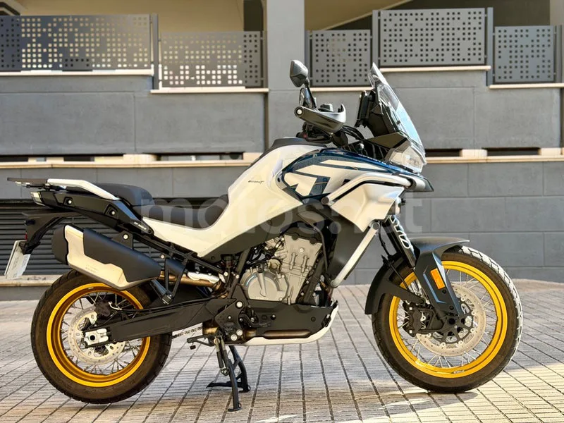 CFMOTO 800MT - Vista 45