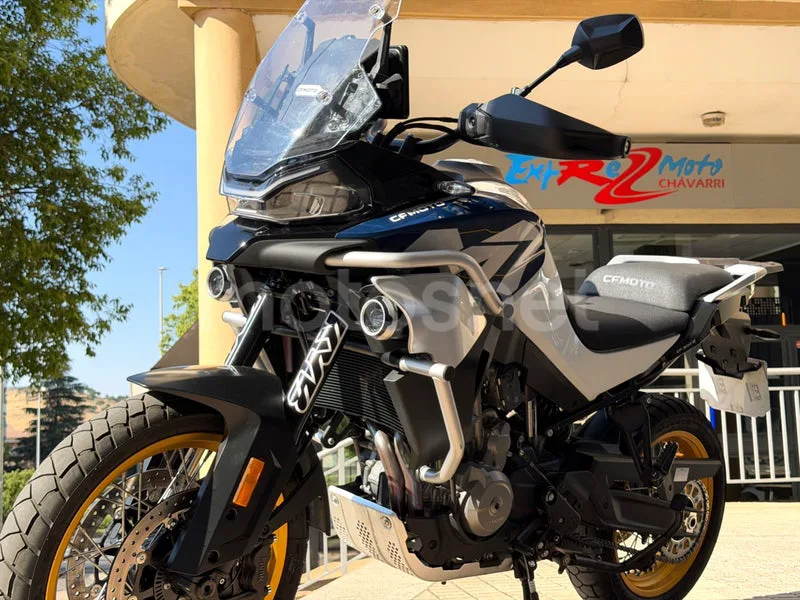 CFMOTO 800MT - Vista 10