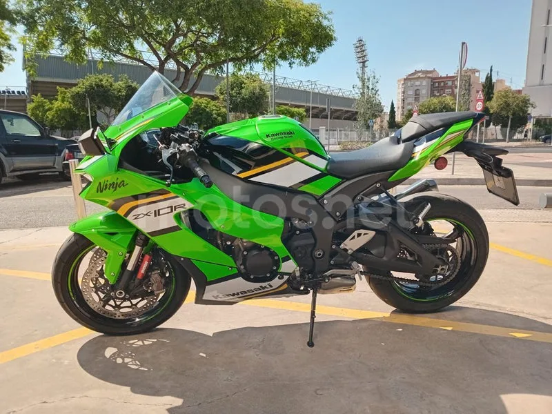 Kawasaki Ninja ZX-10R - Vista 3