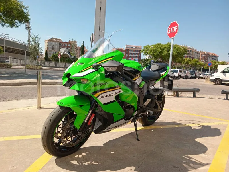 Kawasaki Ninja ZX-10R - Vista 4