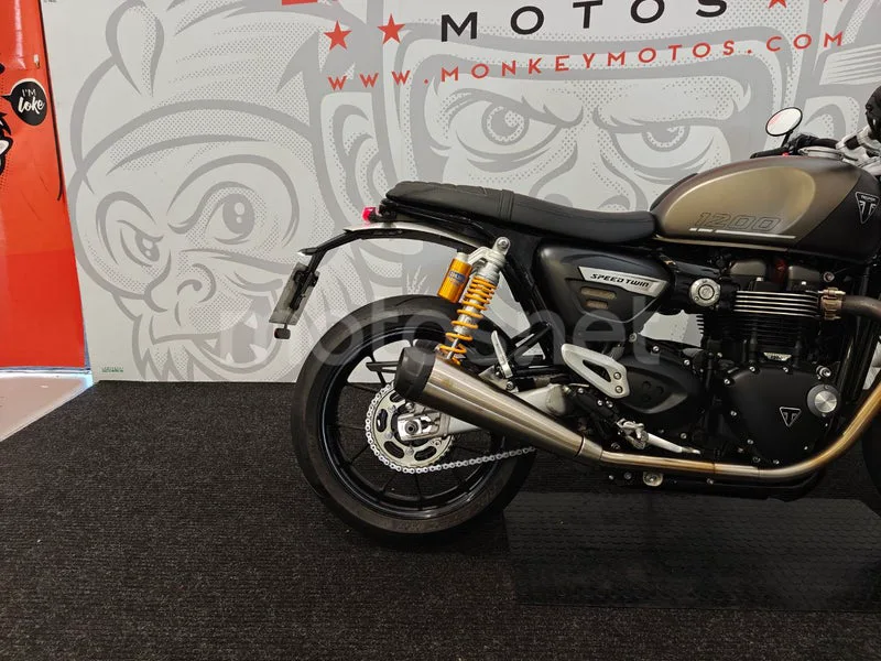 Triumph Speed Twin 1200 - Vista 13