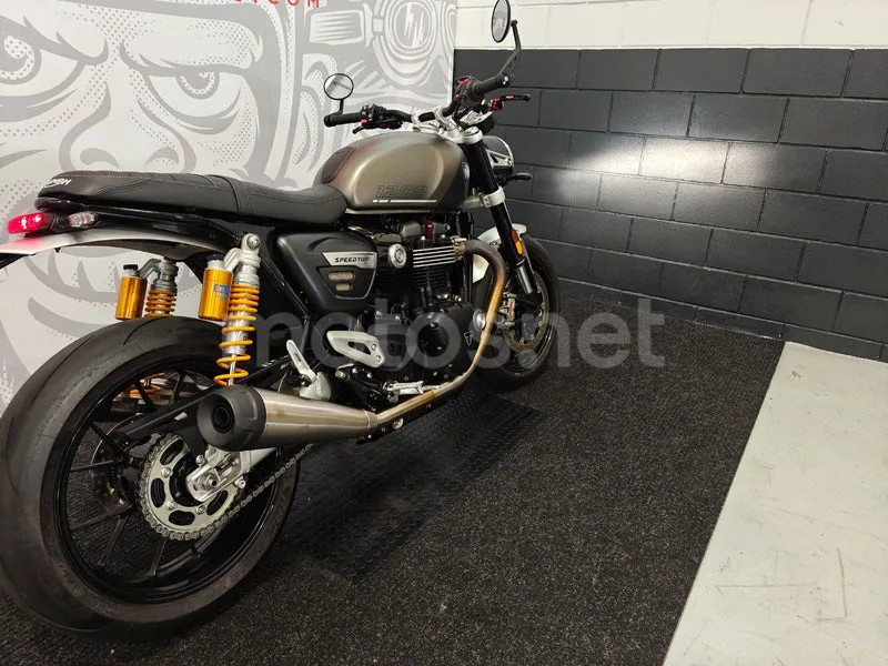 Triumph Speed Twin 1200 - Vista 3