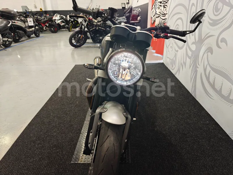 Triumph Speed Twin 1200 - Vista 4