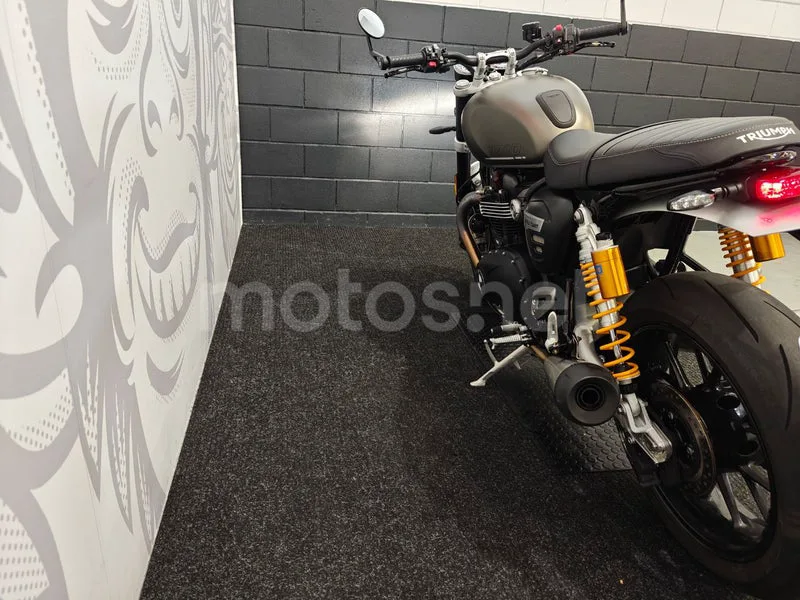 Triumph Speed Twin 1200 - Vista 5