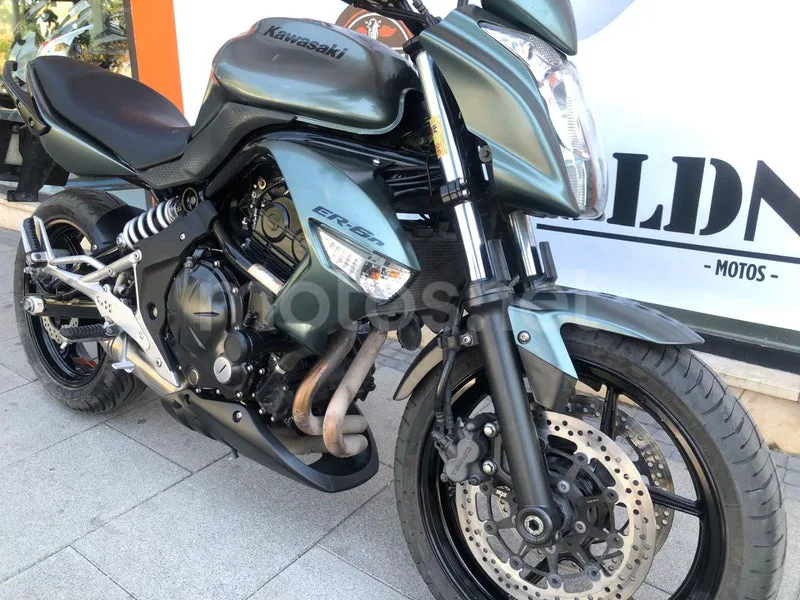 Kawasaki ER-6n - Vista 3