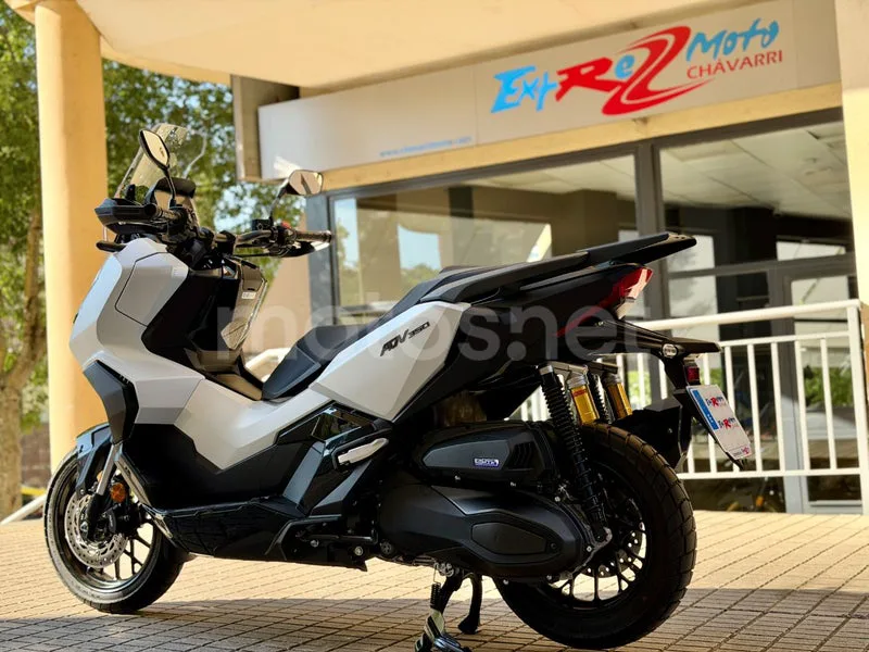 Honda ADV350 - Vista 13