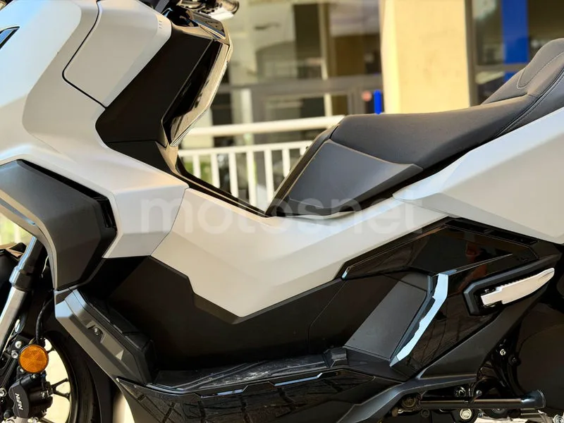 Honda ADV350 - Vista 20