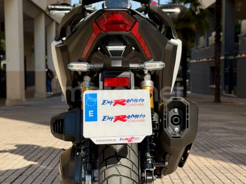 Honda ADV350 - Vista 21