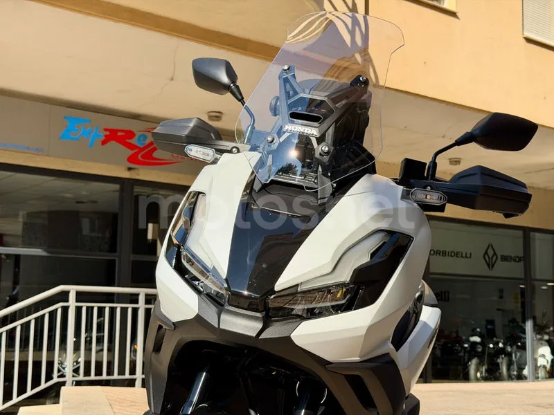 Honda ADV350 - Vista 24
