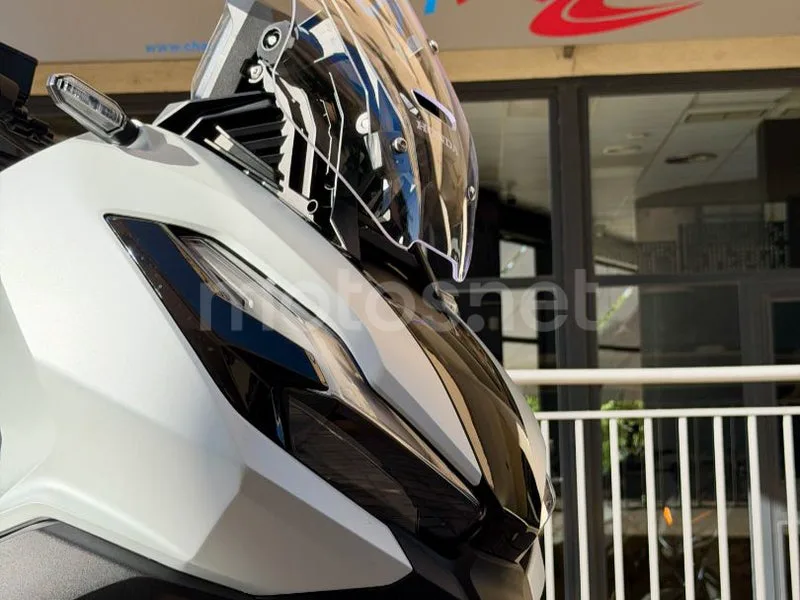 Honda ADV350 - Vista 27