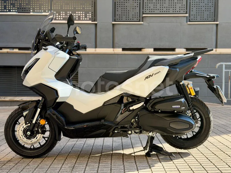 Honda ADV350 - Vista 30