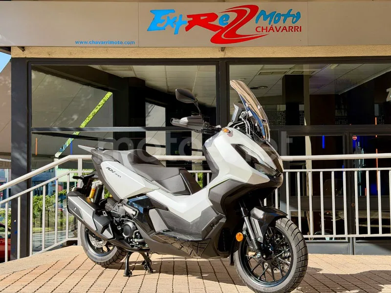 Honda ADV350 - Vista 37