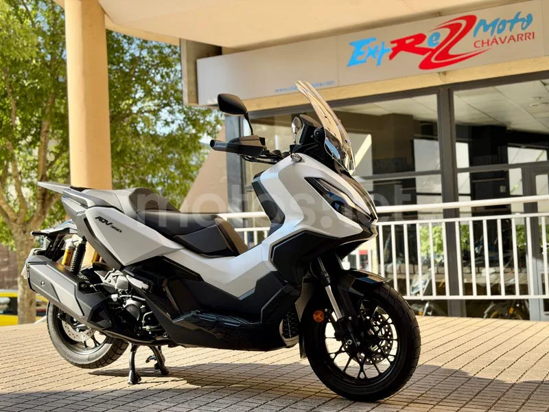 Honda ADV350 - Vista 38