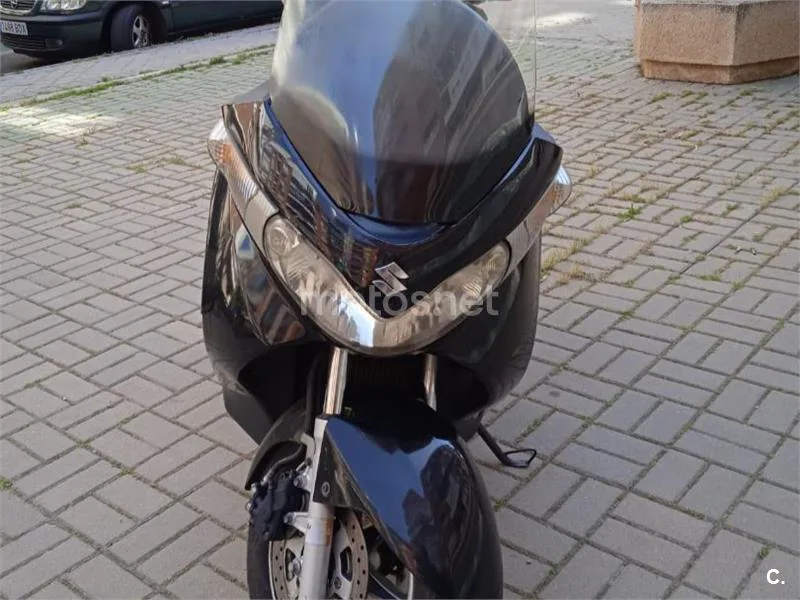 Suzuki Burgman 125 - Vista 5