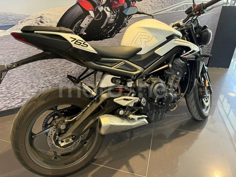 Triumph Street Triple 765 9000 € 2025 Valencia - 2