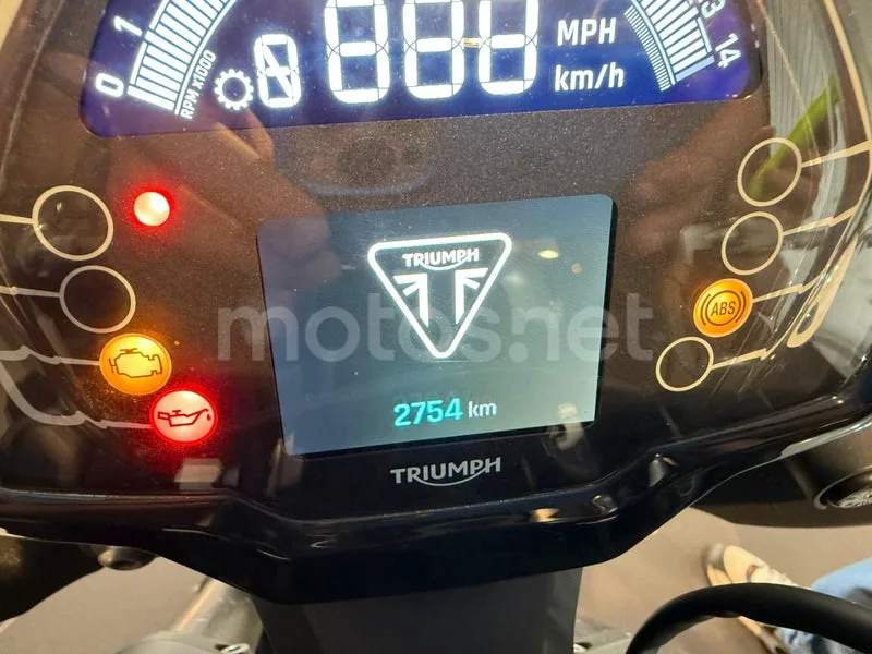 Triumph Street Triple 765 - Vista 5