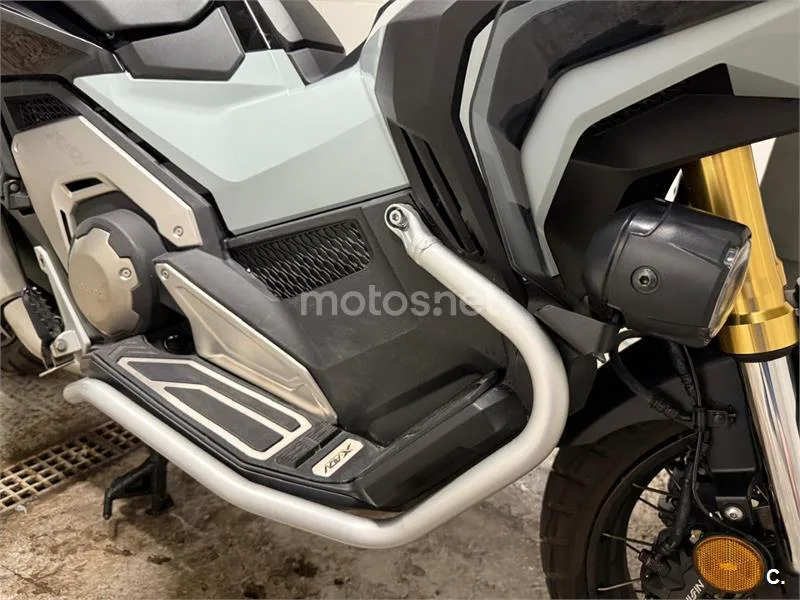 Honda X-ADV - Vista 11