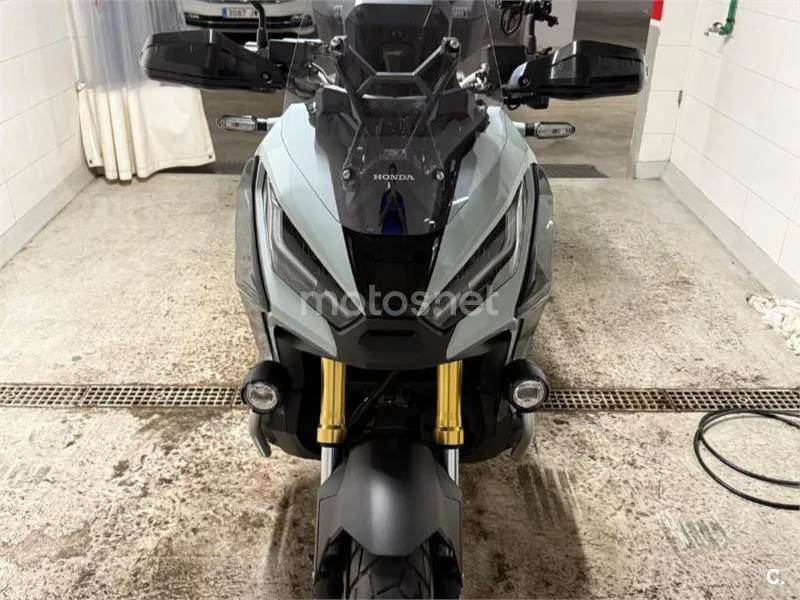 Honda X-ADV - Vista 3