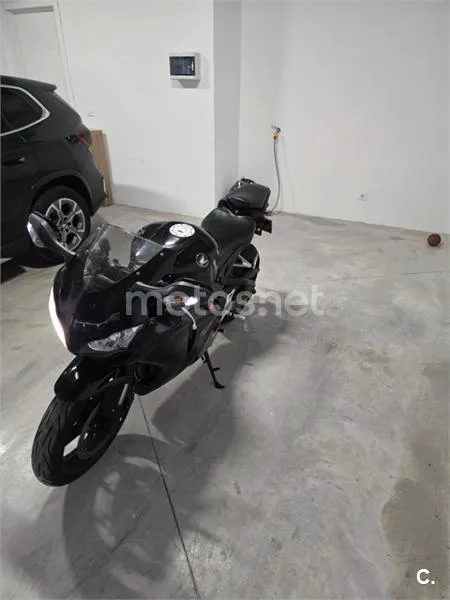 Honda CBR1000RR Fireblade 4900 € 2008 Madrid - 2