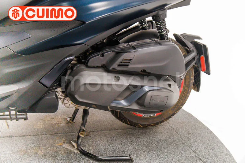 Piaggio Beverly 400 - Vista 23