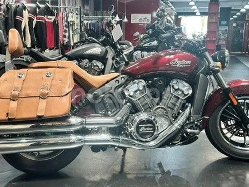 Indian Scout 12.250 € 2024 Madrid - 1