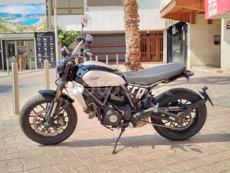 Ducati Scrambler - Vista 6