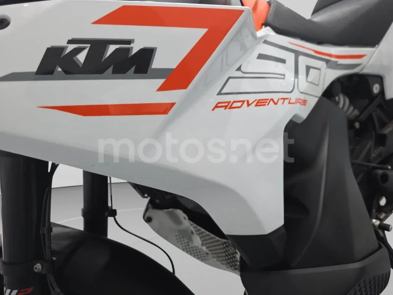 KTM 790 Adventure - Vista 15